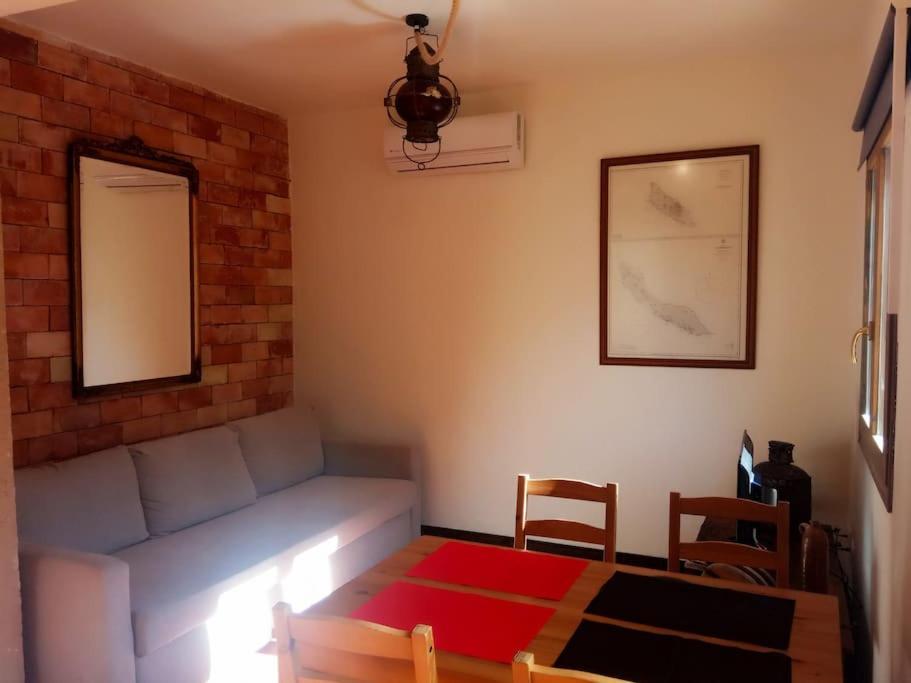 Apartment The Almond Tree Torre del Compte